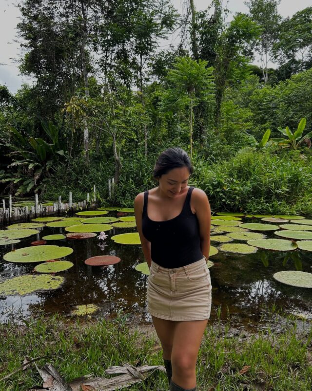 Abril resumido en este viaje 
🌴☀️🐒🦜

No pude grabar pero tuve la suerte de ver delfines rosados y el amanecer en el Río Amazonas 🥹✨

#iquitosperu